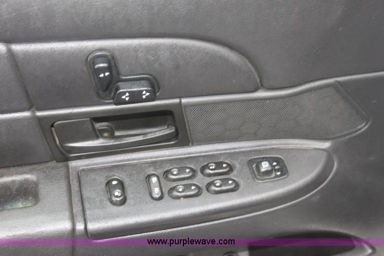 image for item B8660 2006 Ford Crown Victoria Police Interceptor