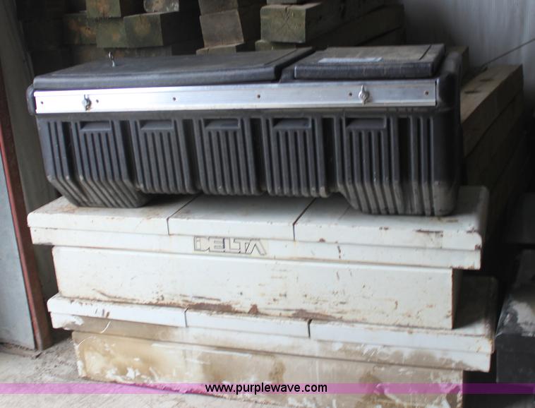 image for item B8686 (3) crossbed toolboxes