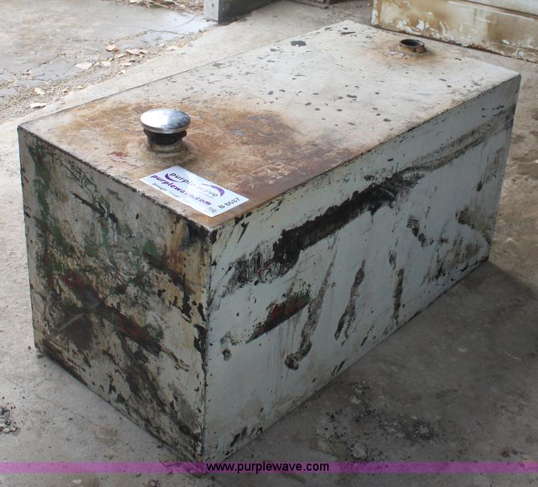 image for item B8687 Truck bed fuel tank