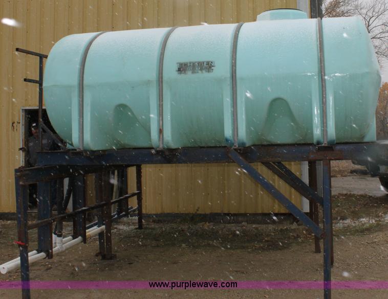 image for item B8689 Schaben 1600 gallon salt-brine tank