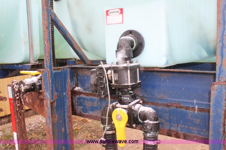 image for item B8689 Schaben 1600 gallon salt-brine tank