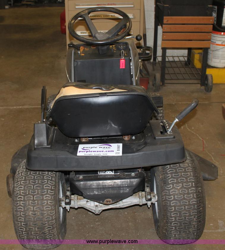 Noma riding lawn mower in Emporia, KS Item B8697 sold Purple Wave