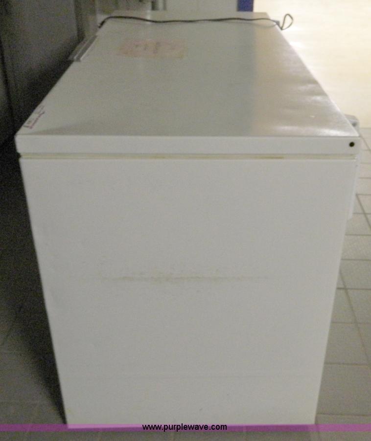 image for item C9434 M-W 22 cu. ft chest freezer