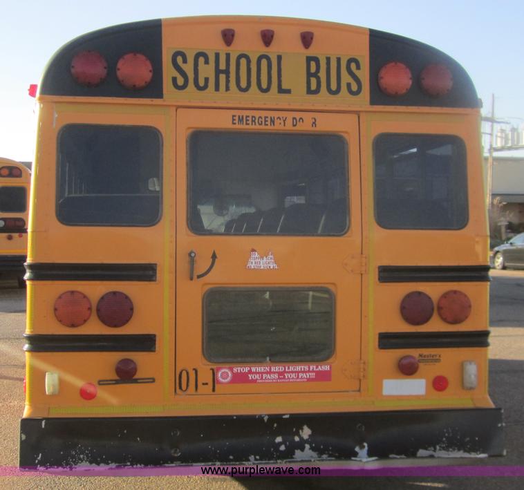 image for item C9875 2001 Chevrolet G3500 Express mid bus