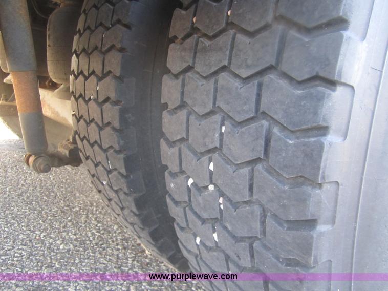 image for item C9876 1998 Carpenter Crown school bus