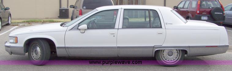 image for item D8582 1993 Cadillac Fleetwood