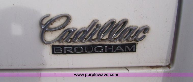 image for item D8582 1993 Cadillac Fleetwood