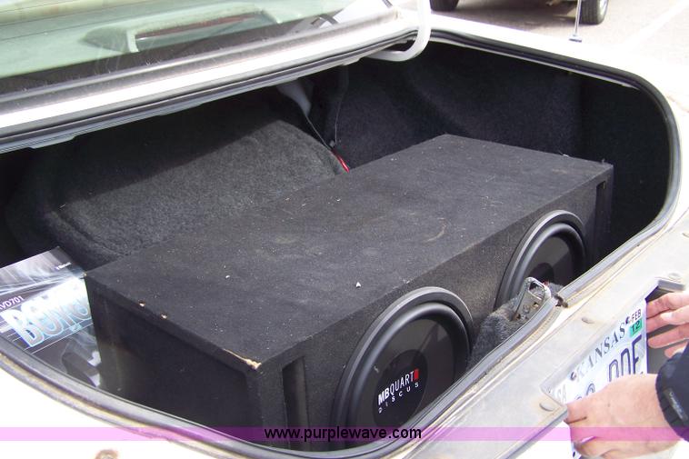 image for item D8582 1993 Cadillac Fleetwood