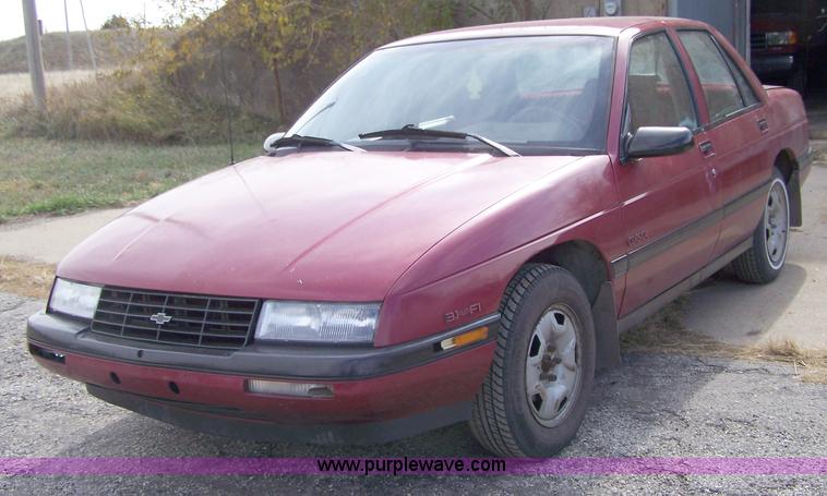 image for item D8583 1990 Chevrolet Corsica LT