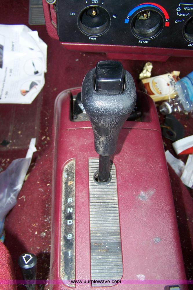 image for item D8583 1990 Chevrolet Corsica LT