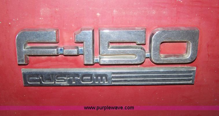 image for item D8584 1988 Ford F150 pickup truck