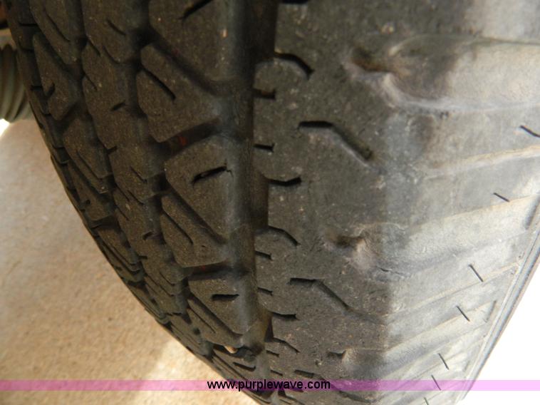 image for item D8622 1989 Chevrolet Suburban 1500 Scottsdale SUV