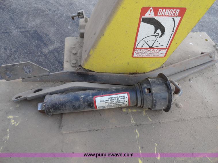 image for item G9161 John Deere snow thrower attachment