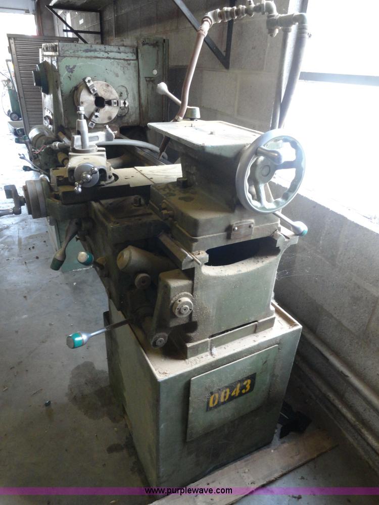 image for item G9172 Cincinnati metal lathe
