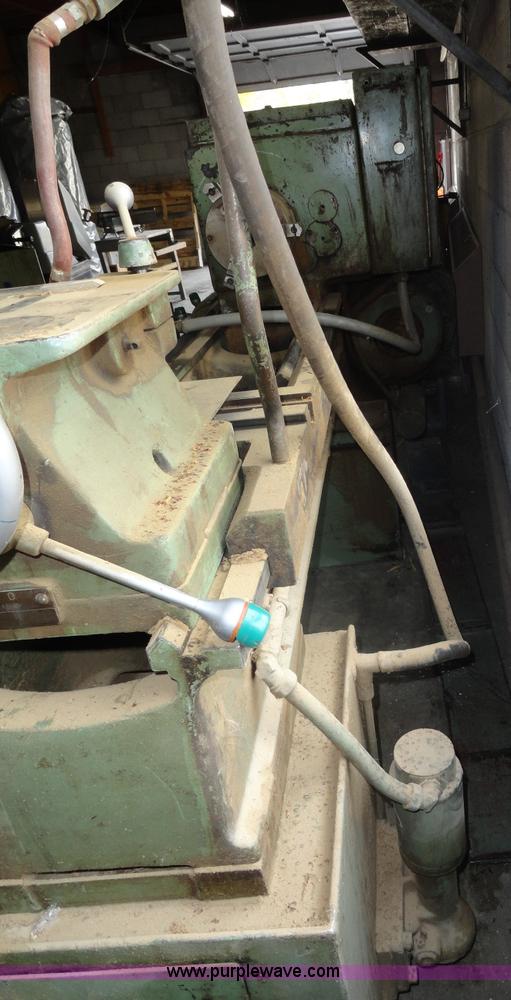 image for item G9172 Cincinnati metal lathe