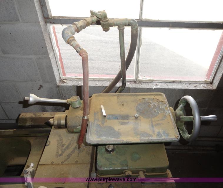 image for item G9172 Cincinnati metal lathe