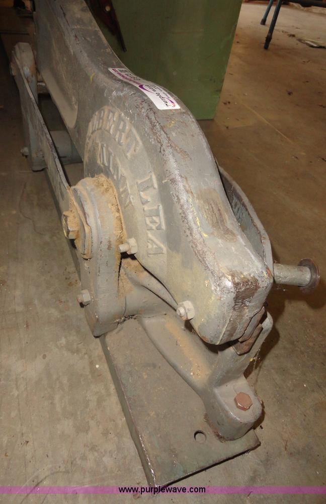 image for item G9173 Edwards N010E metal shear