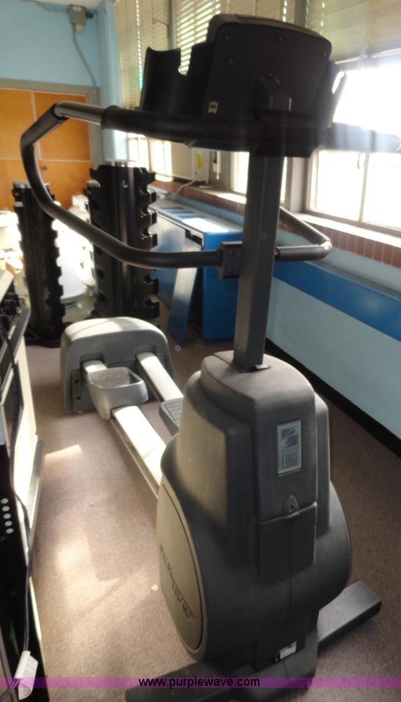 image for item G9175 Assorted gym equipment