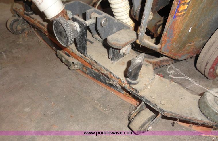 image for item G9179 Advance Convertamatic 200B floor scrubber