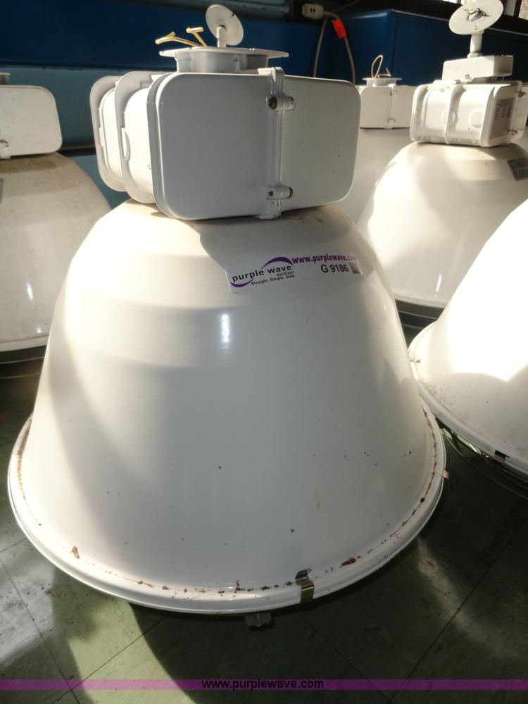 image for item G9186 (13) 250 watt bay lights