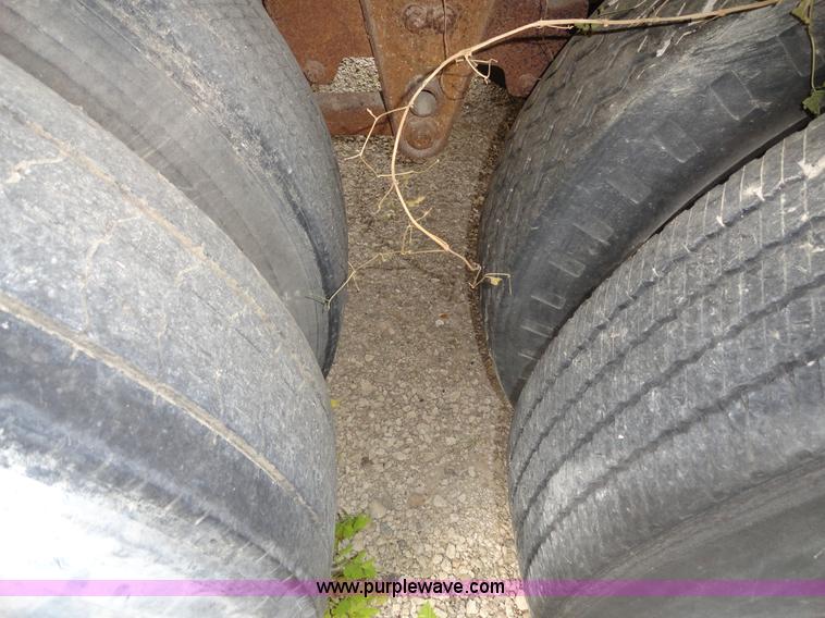 image for item G9188 1982 Monon FA-70-CDW dry van trailer