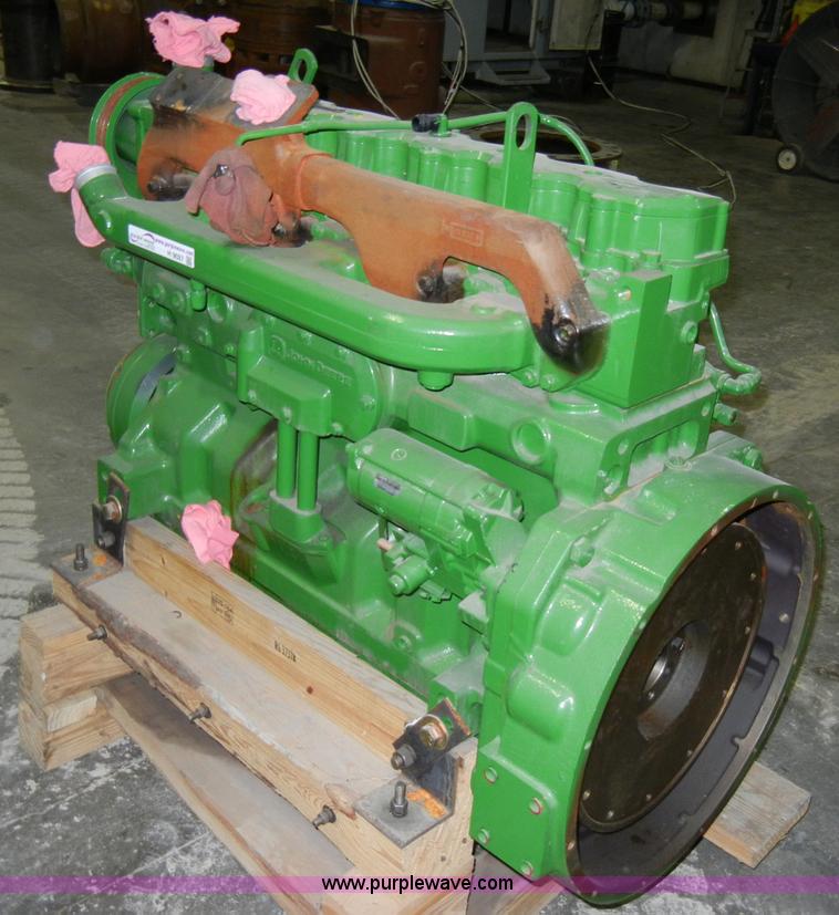 image for item H9027 2003 John Deere 8.1L engine