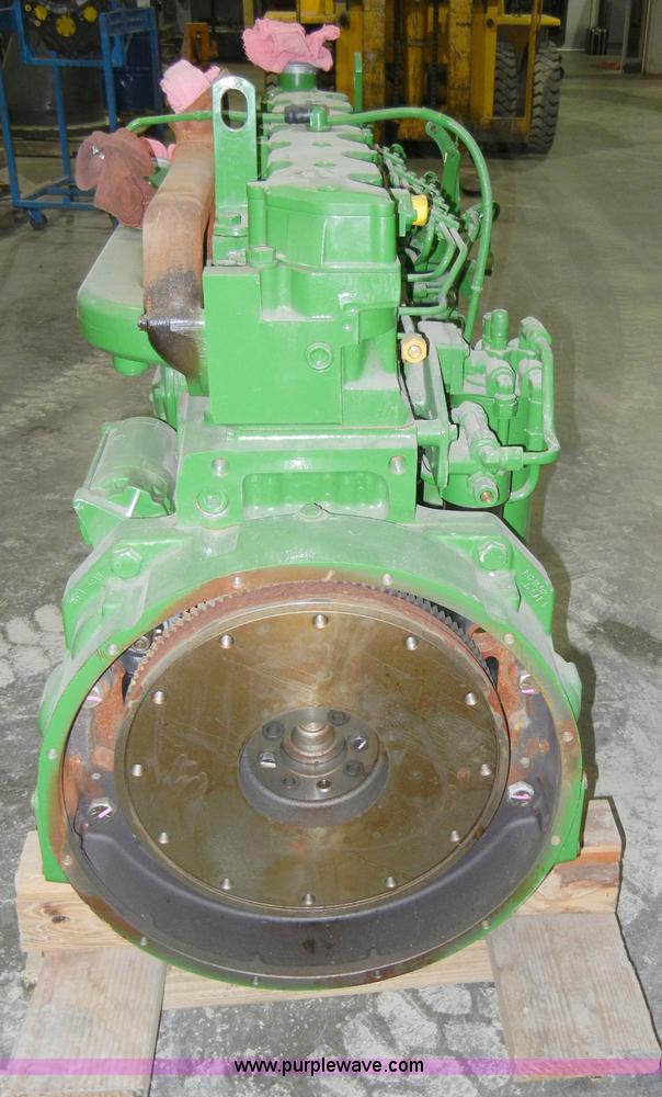 image for item H9027 2003 John Deere 8.1L engine