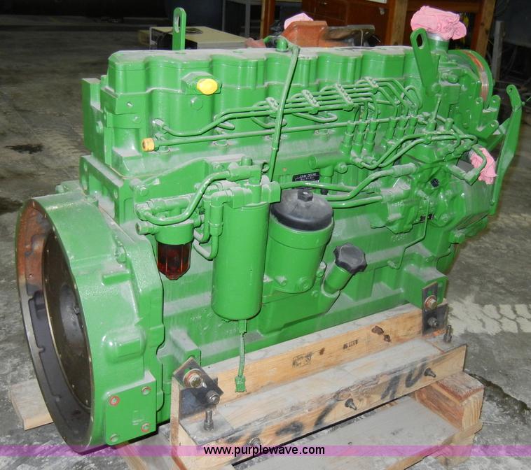 image for item H9027 2003 John Deere 8.1L engine