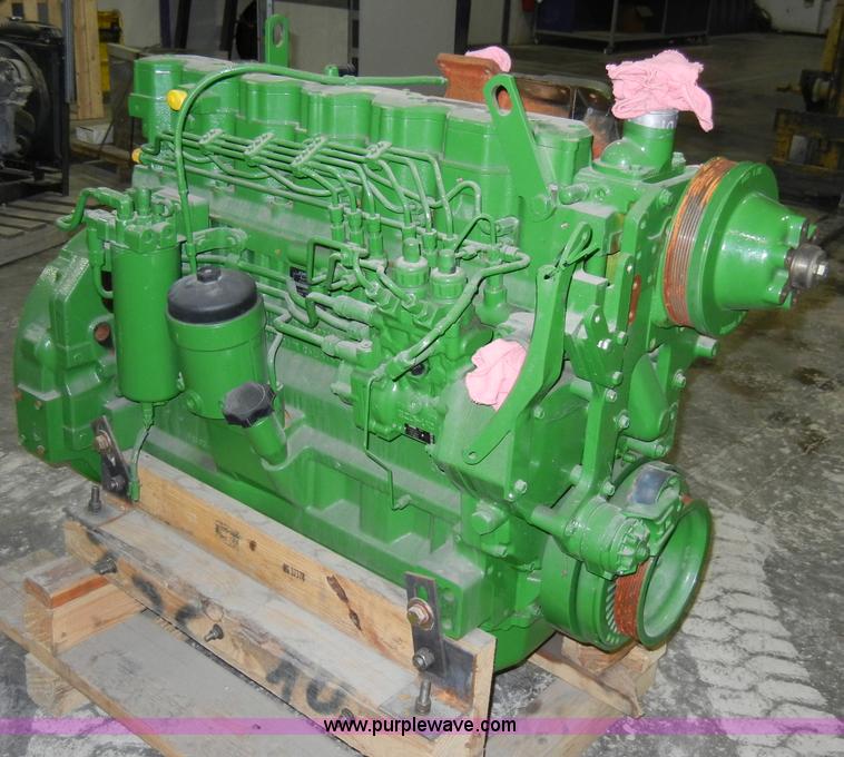 image for item H9027 2003 John Deere 8.1L engine