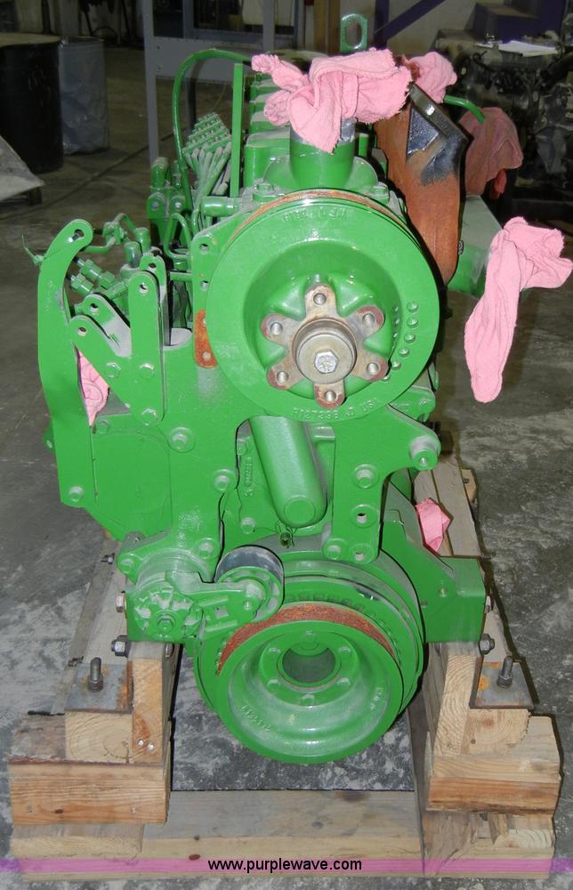 image for item H9027 2003 John Deere 8.1L engine