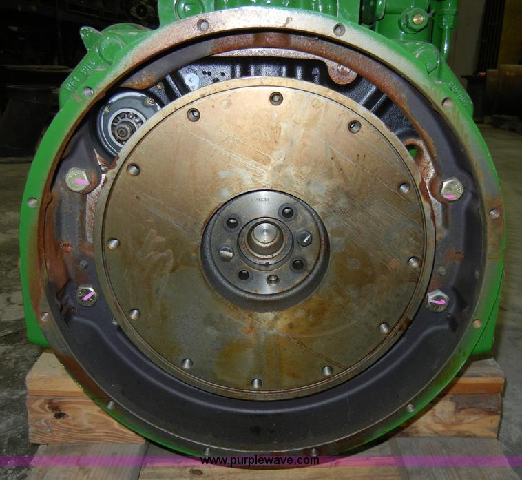 image for item H9027 2003 John Deere 8.1L engine