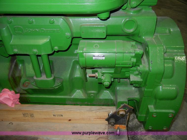 image for item H9027 2003 John Deere 8.1L engine