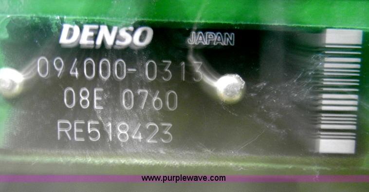 image for item H9027 2003 John Deere 8.1L engine