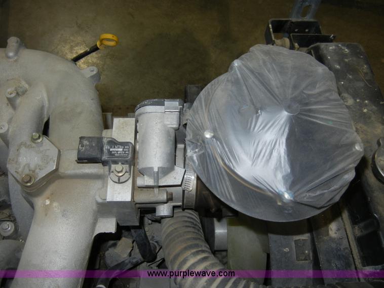 image for item H9028 Ford 4.2L V6 engine