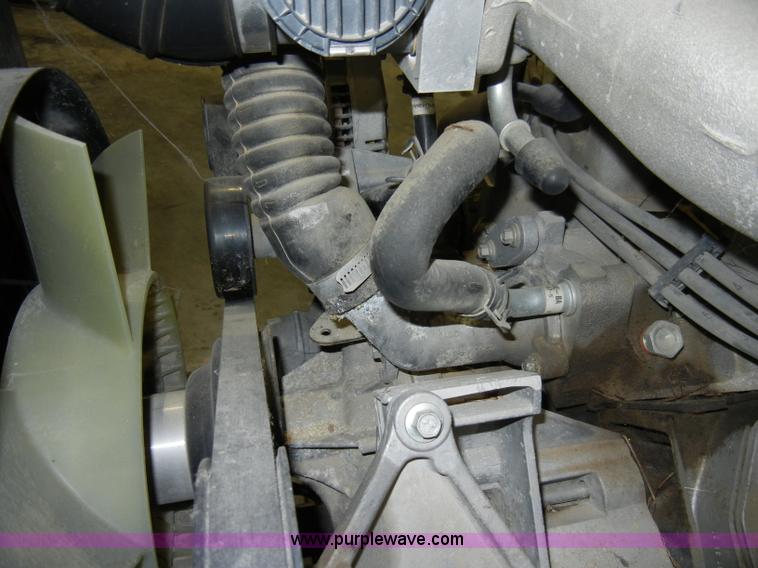 image for item H9028 Ford 4.2L V6 engine