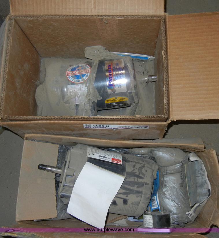 image for item H9039 (2) new motors