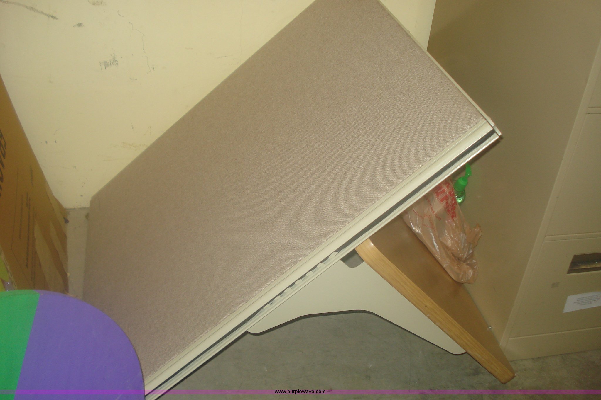 Assorted office furniture in Manhattan, KS Item A1646 sold Purple Wave