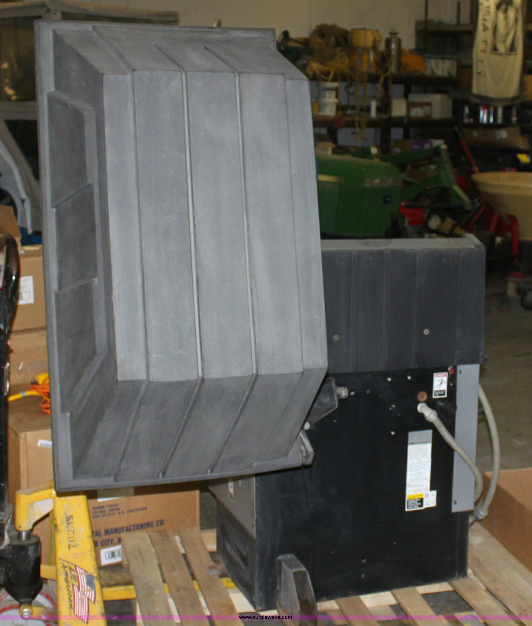 ... FMC 5800 computer wheel balancer Full size in new window ...