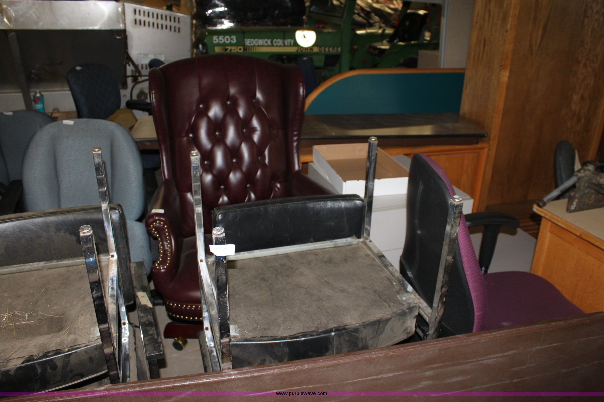 Assorted chairs and tables in Wichita, KS Item F9935 sold Purple Wave