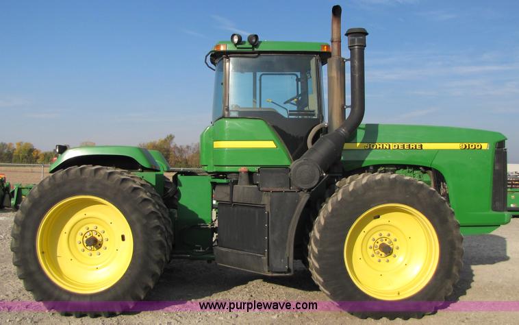 image for item A4601 1998 John Deere 9100 4WD tractor