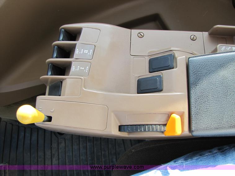 image for item A4601 1998 John Deere 9100 4WD tractor