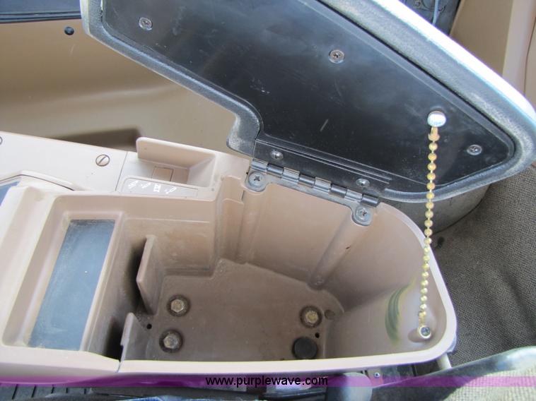 image for item A4601 1998 John Deere 9100 4WD tractor