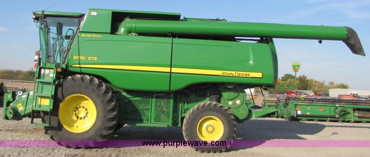 image for item A4602 2008 John Deere 9770 STS combine