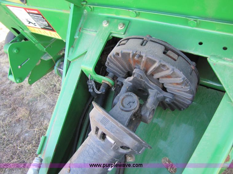 image for item A4605 John Deere 568 round baler