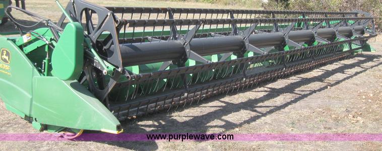 image for item A4609 2007 John Deere 635F HydraFlex platform header