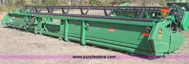 image for item A4609 2007 John Deere 635F HydraFlex platform header