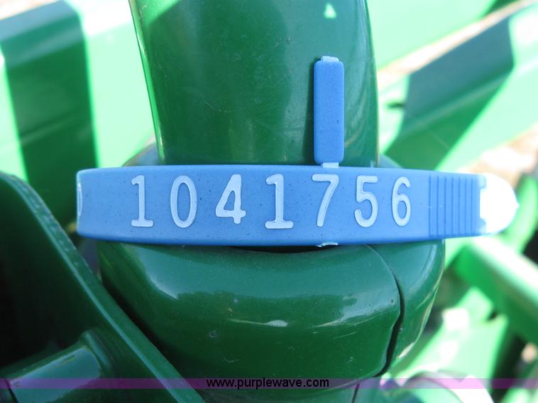 image for item A4609 2007 John Deere 635F HydraFlex platform header