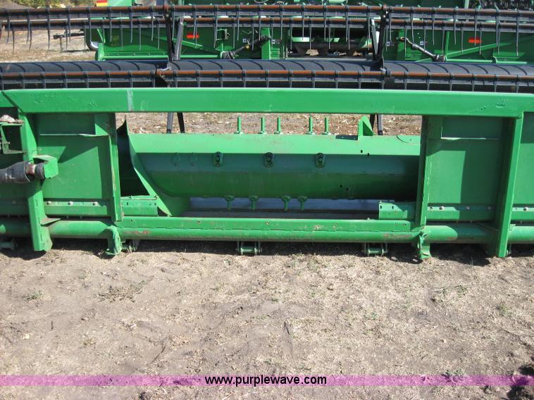 image for item A4609 2007 John Deere 635F HydraFlex platform header