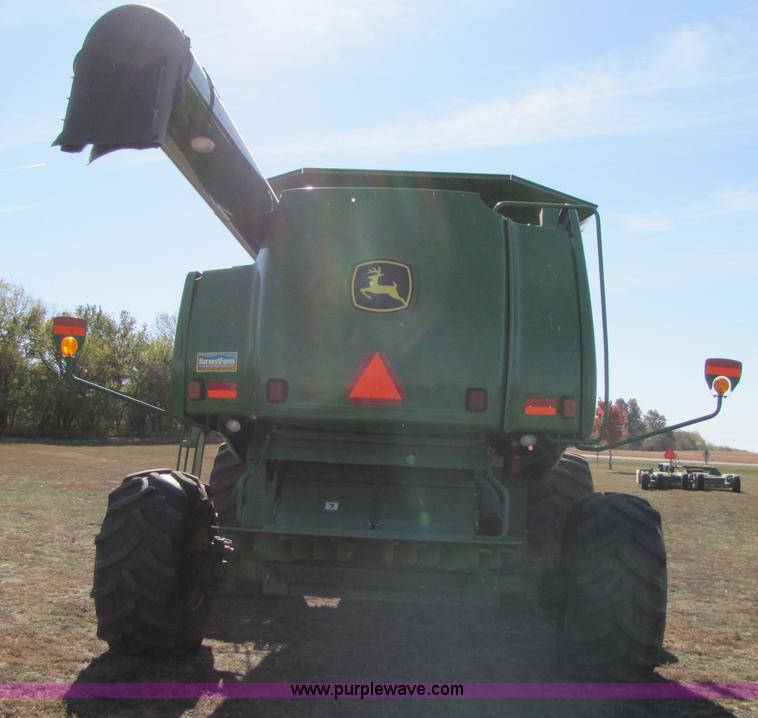 image for item A4615 2005 John Deere 9760 STS RWA combine