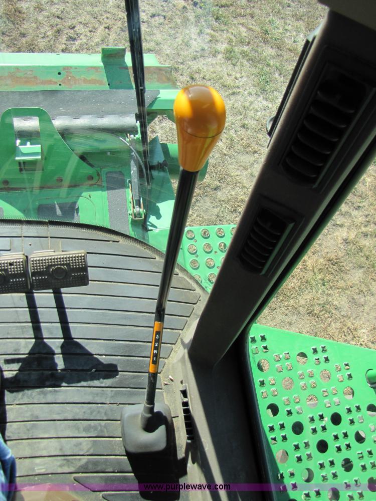 image for item A4615 2005 John Deere 9760 STS RWA combine